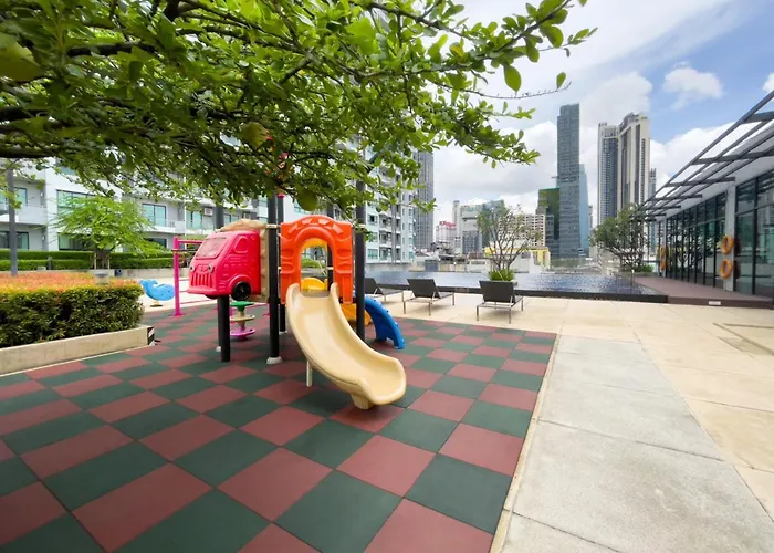 Near Bts L Large 73 Sqm L Workspace * בנגקוק